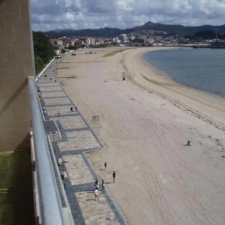 Apartamento 100 M Playa, Vilagarcía De Arousa.