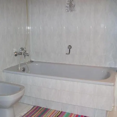 100 M Playa, Vilagarcía De Arousa. Apartamento *